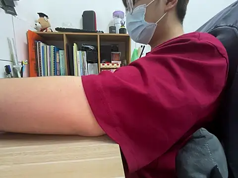 Snapshot of hiiiizzzz chatting on February 2026 05:53:02 PM hiiiizzzz online show from February 2026 05:53:02 PM