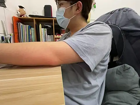 Snapshot of hiiiizzzz chatting on February 2026 04:19:01 PM hiiiizzzz online show from February 2026 04:19:01 PM