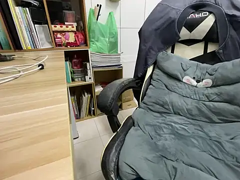 Snapshot of hiiiizzzz chatting on February 2026 04:07:02 PM hiiiizzzz online show from February 2026 04:07:02 PM