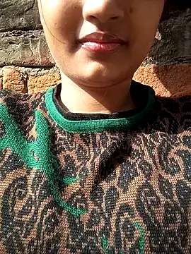 Snapshot of Sizzling_Quinn chatting on December 2025 06:23:01 AM Sizzling Quinn online show from December 2025 06:23:01 AM