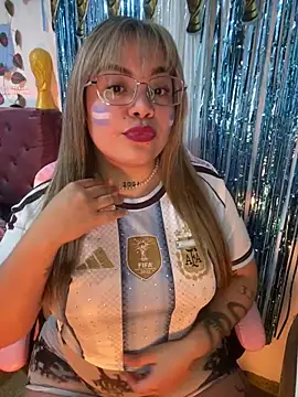 Snapshot of Lindalatina2001 chatting on June 2026 12:30:01 AM Lindalatina2001 online show from June 2026 12:30:01 AM