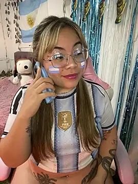 Snapshot of Lindalatina2001 chatting on July 2026 04:54:02 PM Lindalatina2001 online show from July 2026 04:54:02 PM
