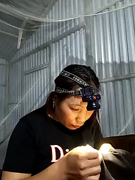 Evelyn-n online show from March 2026 12:56:02 PM