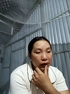 Evelyn-n online show from April 2026 12:22:02 PM