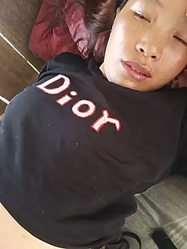 Snapshot of Evelyn-n chatting on June 2026 04:53:02 AM Evelyn-n online show from June 2026 04:53:02 AM