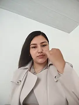 Julia-Blair online show from May 2026 04:44:02 PM