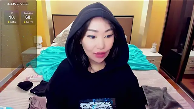 Purebeautyy online show from February 2026 02:01:02 PM