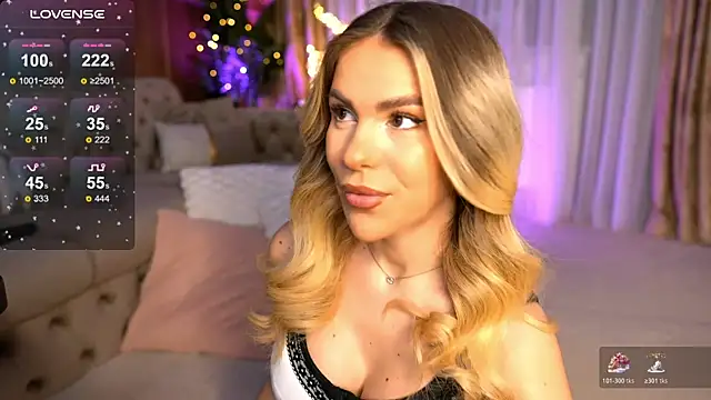 ChloeVelvetx online show from December 2025 09:32:02 PM