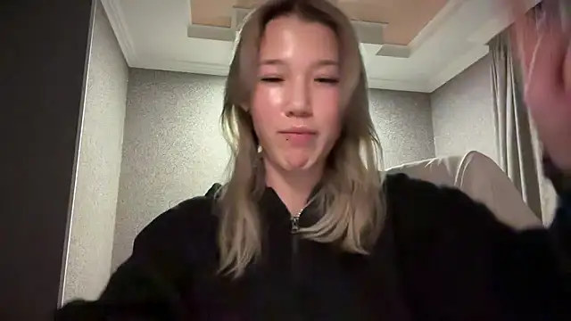 lilXdomii online show from January 2026 11:31:01 PM