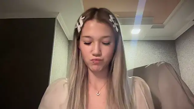 lilXdomii online show from January 2026 10:03:02 PM