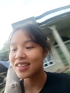 Snapshot of Pretty-haert chatting on December 2025 10:21:02 AM Pretty-haert online show from December 2025 10:21:02 AM