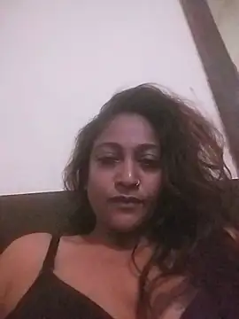 dusky diva d online show from June 2026 04:45:01 PM