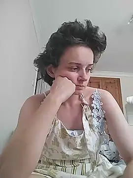 Snapshot of Amy01112 chatting on June 2026 02:30:01 PM Amy01112 online show from June 2026 02:30:01 PM
