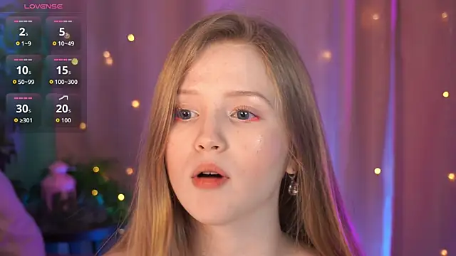 Snapshot of LilianHoward chatting on December 2025 12:34:02 PM LilianHoward online show from December 2025 12:34:02 PM