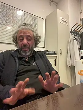 Snapshot of Petebulimia chatting on June 2026 05:42:01 AM Petebulimia online show from June 2026 05:42:01 AM