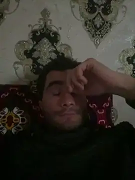 HomoSapiens98 online show from December 2025 05:23:01 AM