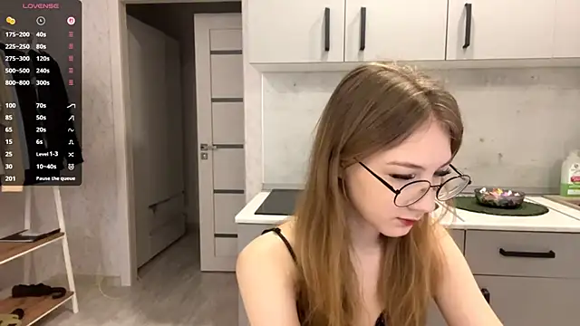 MargyDejong online show from March 2026 10:32:01 AM