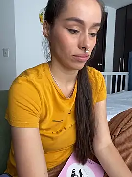 saraarchbould online show from December 2025 01:51:02 PM