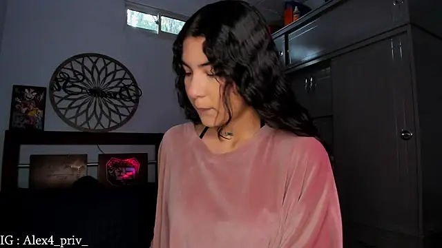 Snapshot of babycherry19 chatting on December 2025 05:31:02 PM babycherry19 online show from December 2025 05:31:02 PM