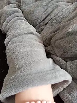 gatitachula93 online show from April 2026 03:12:01 PM