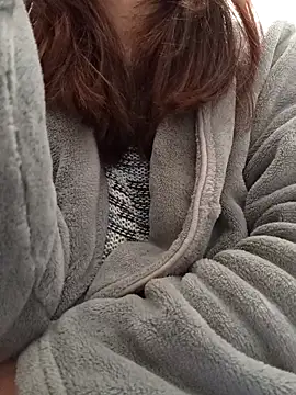 gatitachula93 online show from April 2026 11:49:01 AM