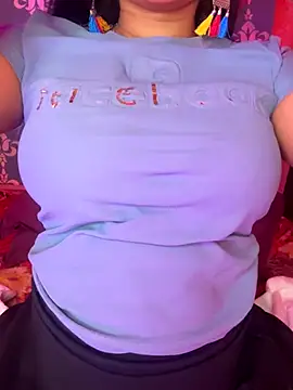 Snapshot of Hot-Haney77 chatting on December 2025 06:57:02 PM Hot-Haney77 online show from December 2025 06:57:02 PM