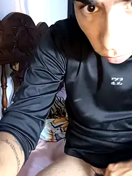 Snapshot of amaio_hosh chatting on December 2025 10:03:01 PM amaio hosh online show from December 2025 10:03:01 PM