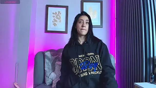 Ariana collinss online show from March 2026 11:48:02 AM