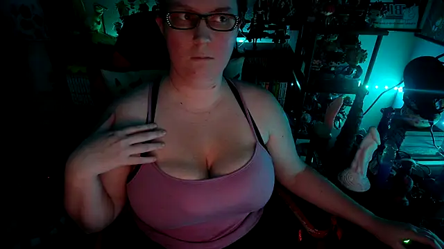 Snapshot of SugarTsunami chatting on January 2026 12:14:02 AM SugarTsunami online show from January 2026 12:14:02 AM