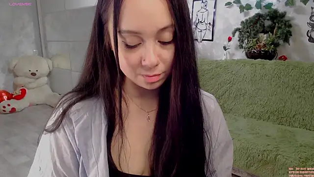 Snapshot of AlinaEleven chatting on August 2026 09:25:01 PM AlinaEleven online show from August 2026 09:25:01 PM