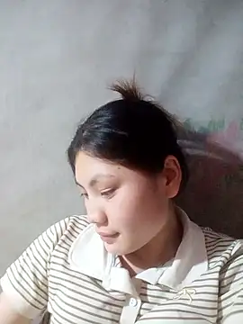 Hilary-123 online show from February 2026 02:07:02 PM