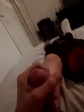 cmoneyyy021 online show from February 2026 09:18:02 PM