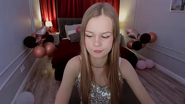 MidnighteAura online show from March 2026 07:30:01 PM