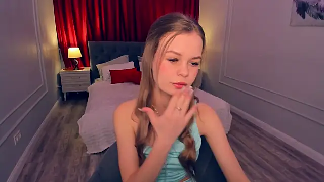 MidnighteAura online show from April 2026 07:11:02 PM