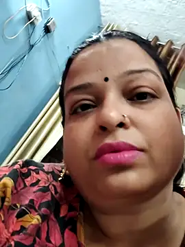 Snapshot of Sexey-Model21 chatting on May 2026 04:29:01 AM Sexey-Model21 online show from May 2026 04:29:01 AM