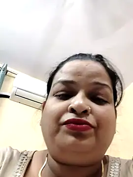 Snapshot of Sexey-Model21 chatting on May 2026 05:41:02 PM Sexey-Model21 online show from May 2026 05:41:02 PM