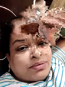 Snapshot of Sexey-Model21 chatting on May 2026 08:33:02 AM Sexey-Model21 online show from May 2026 08:33:02 AM