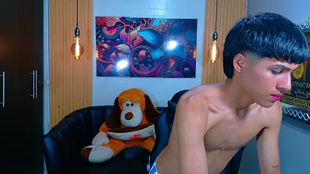 Snapshot of StormLuxX chatting on December 2025 08:24:02 PM StormLuxX online show from December 2025 08:24:02 PM