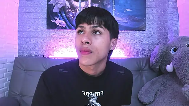 StormLuxX online show from February 2026 08:39:01 PM