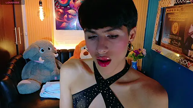 StormLuxX online show from April 2026 08:06:02 PM