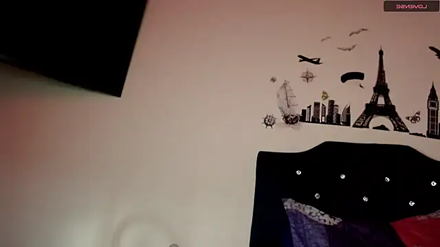 MisNicol online show from December 2025 09:34:02 PM