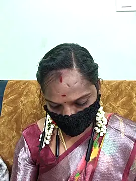 Snapshot of Tamil_Pallavi chatting on April 2026 04:27:02 PM Tamil Pallavi online show from April 2026 04:27:02 PM