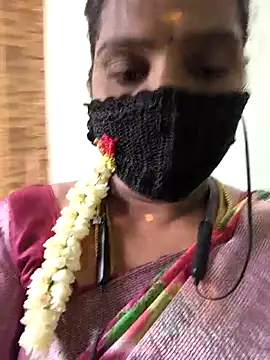 Snapshot of Tamil_Pallavi chatting on June 2026 05:05:02 AM Tamil Pallavi online show from June 2026 05:05:02 AM