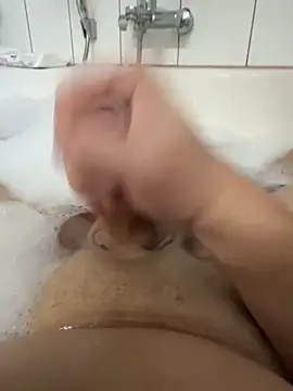 Snapshot of en93000 chatting on December 2025 01:29:01 PM en93000 online show from December 2025 01:29:01 PM