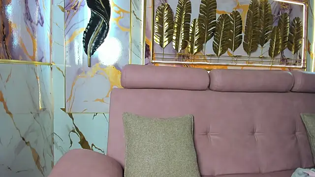 Snapshot of GoldenMusee_ chatting on January 2026 01:25:02 PM GoldenMusee online show from January 2026 01:25:02 PM