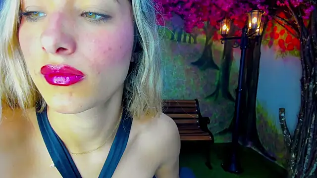 Snapshot of GoldenMusee_ chatting on January 2026 01:38:02 PM GoldenMusee online show from January 2026 01:38:02 PM