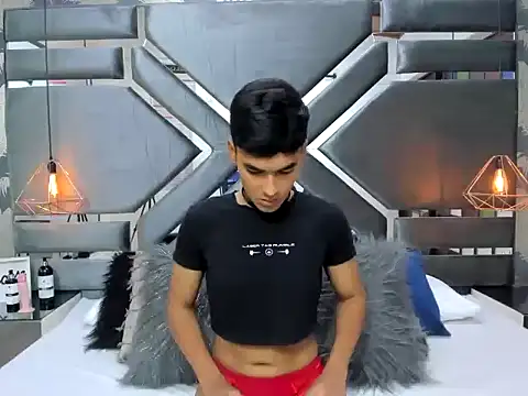 LittleNito online show from December 2025 12:34:02 PM