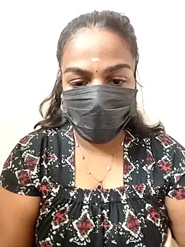 Snapshot of Tamil_Shara chatting on December 2025 04:35:02 PM Tamil Shara online show from December 2025 04:35:02 PM