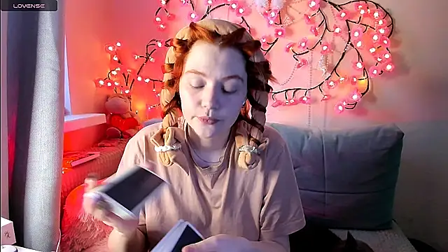 Ungoliant Kiss online show from May 2026 06:16:02 PM
