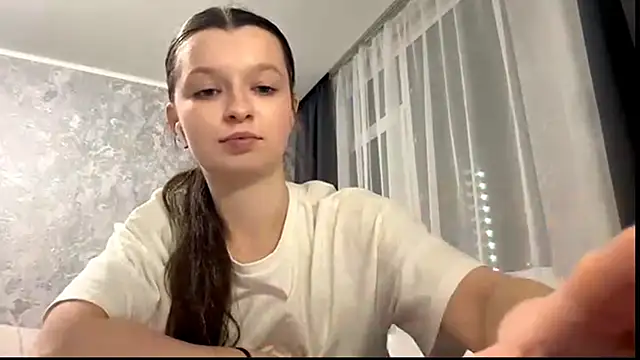 EllieBerrie online show from December 2025 03:51:01 PM